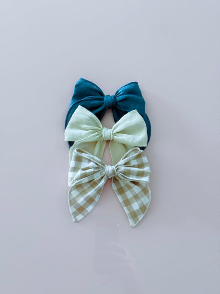 Lola Bow Clip