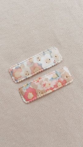 Watercolour Floral Clip Set